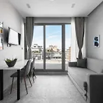 The Skysphere, Nilie Hospitality Mgmt Apartmán