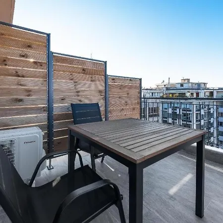 The Skysphere, Nilie Hospitality Mgmt * סלוניקי