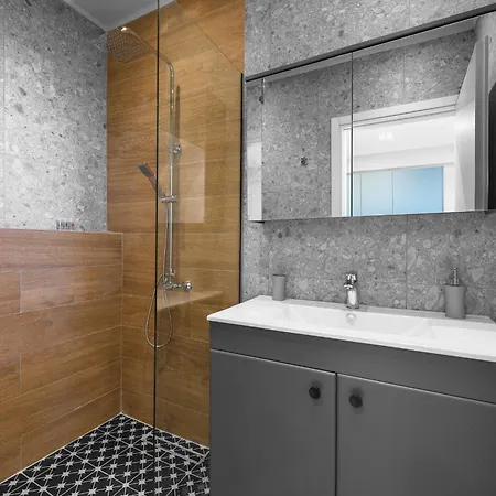 The Skysphere, Nilie Hospitality Mgmt *