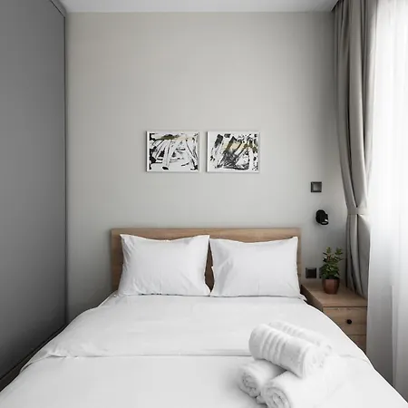 The Skysphere, Nilie Hospitality Mgmt * סלוניקי