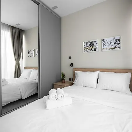 The Skysphere, Nilie Hospitality Mgmt * סלוניקי