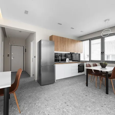 The Skysphere, Nilie Hospitality Mgmt דירה *