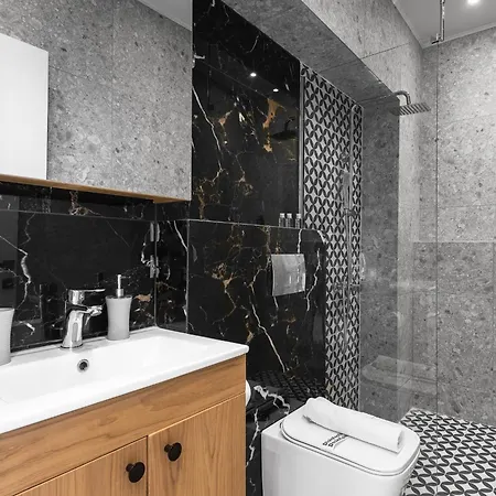 The Skysphere, Nilie Hospitality Mgmt דירה *