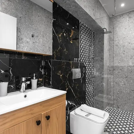 The Skysphere, Nilie Hospitality Mgmt דירה